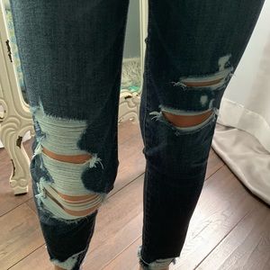 American eagle ripped jeans